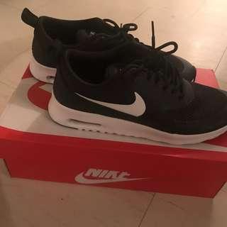 Nike Air Max Thea's