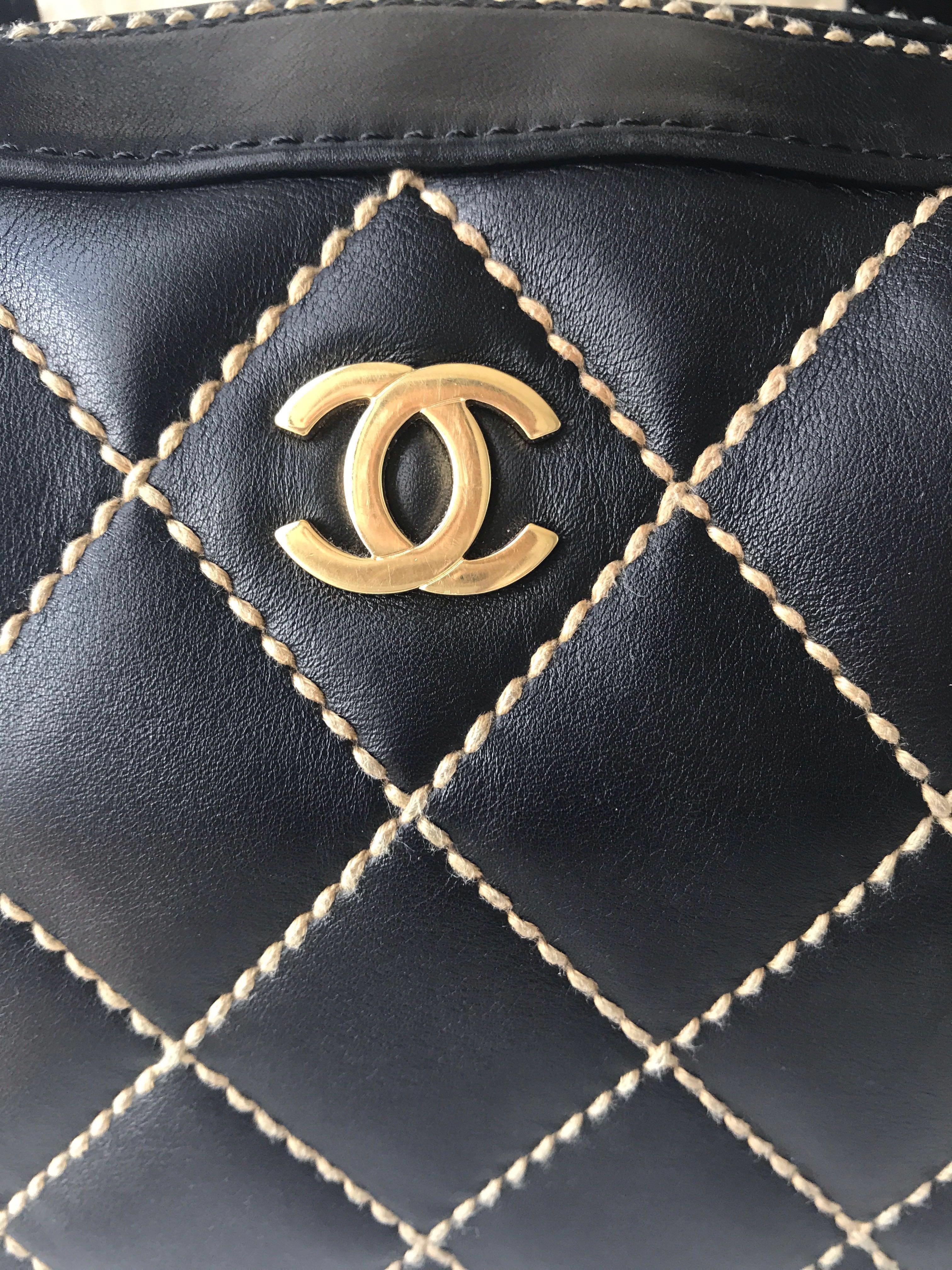 🍷[SOLD] VINTAGE CHANEL SURPIQUE WILD STITCH HOBO BAG AGED TRAVEL