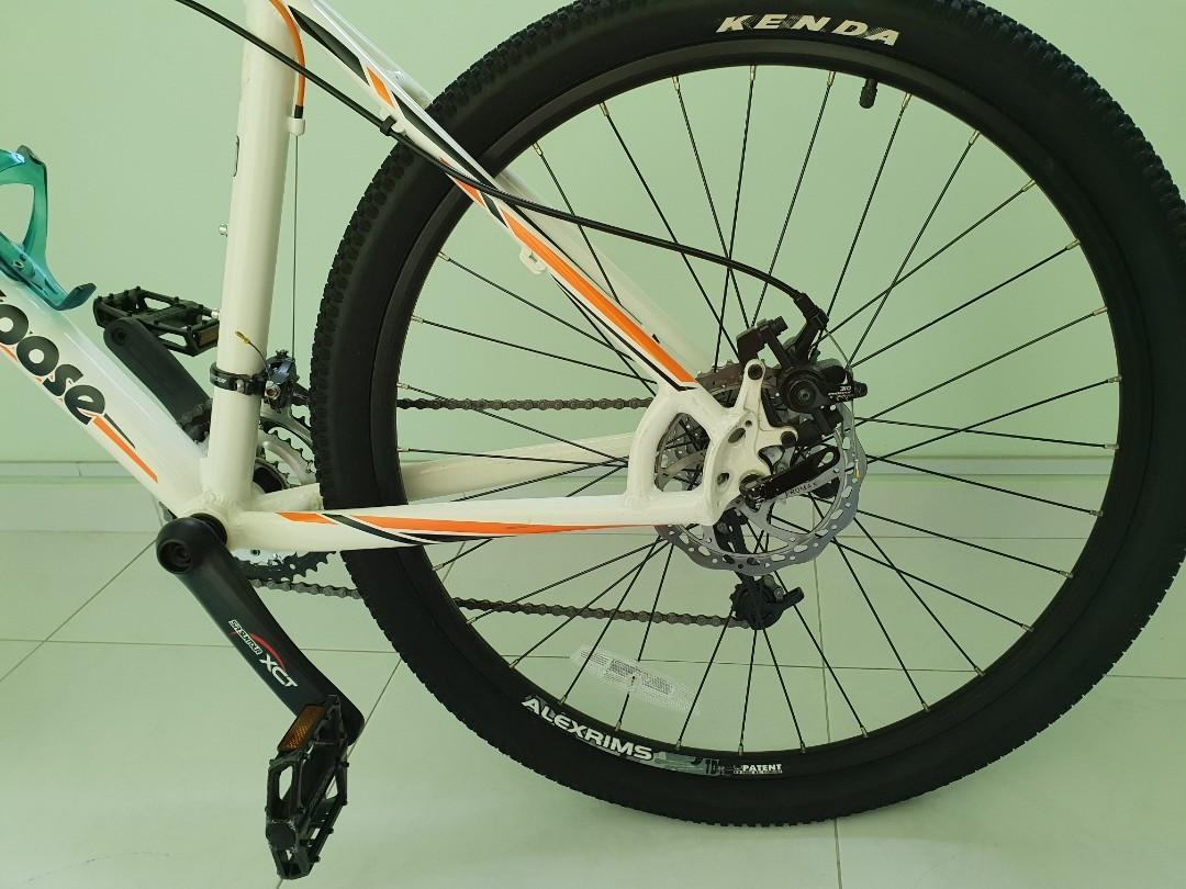 mongoose tyax sport 2012