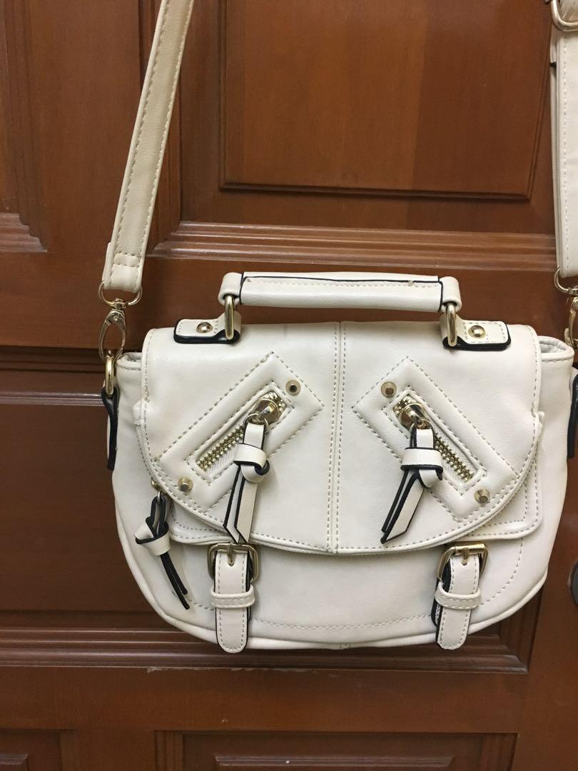 Aldo cream bag just like new