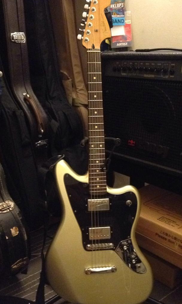 Fender jaguar mim, Hobbies & Toys, Music & Media, Musical Instruments