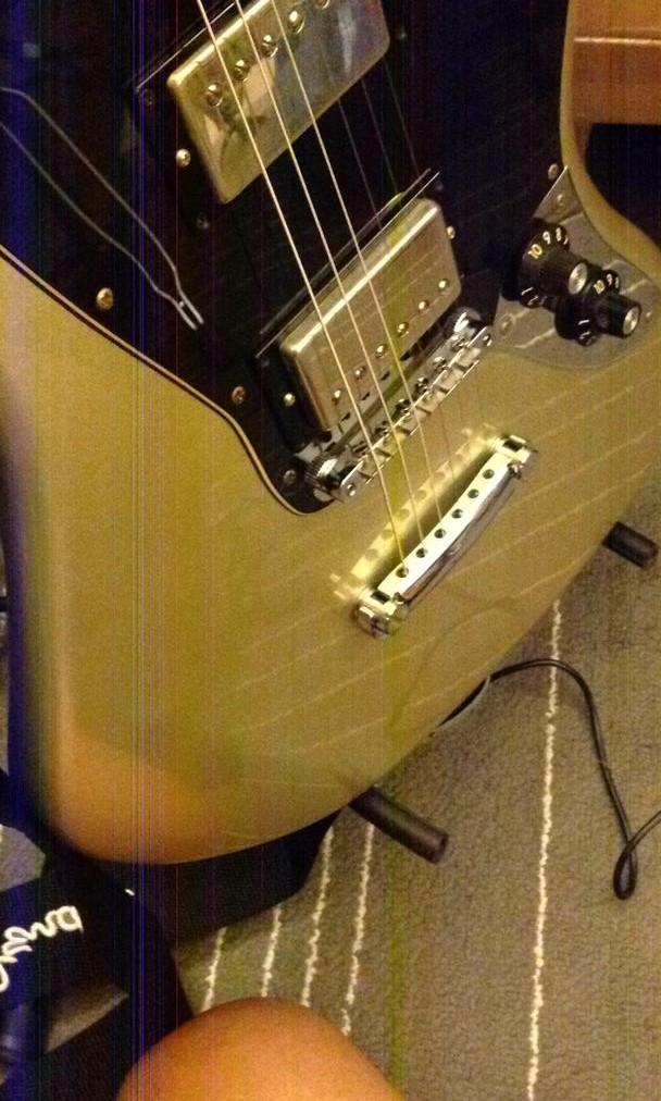 Fender jaguar mim, Hobbies & Toys, Music & Media, Musical Instruments