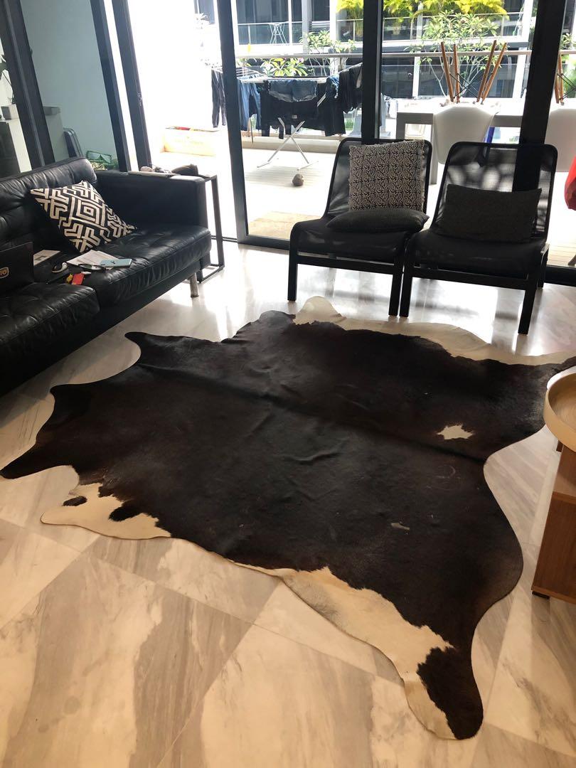 Great Condition Stylish Cowhide Rug Furniture Home Decor