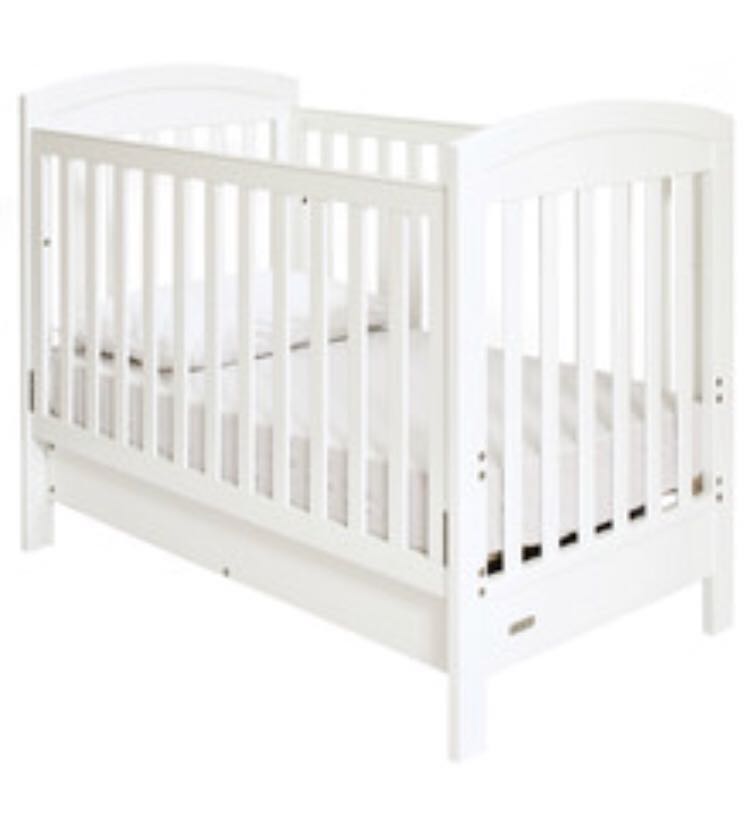 Grotime Pearl Jiminy baby cot & mattress, Babies & Kids, Baby Nursery