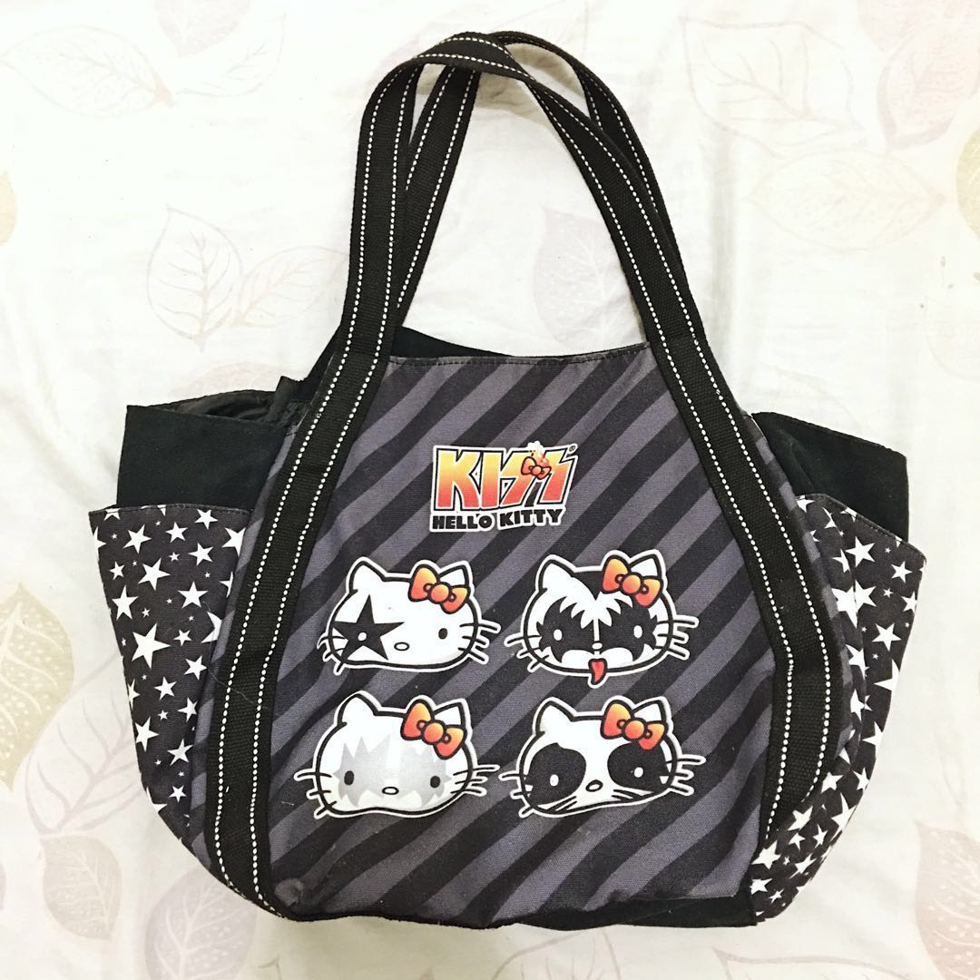 Hello kitty on sale kiss bag