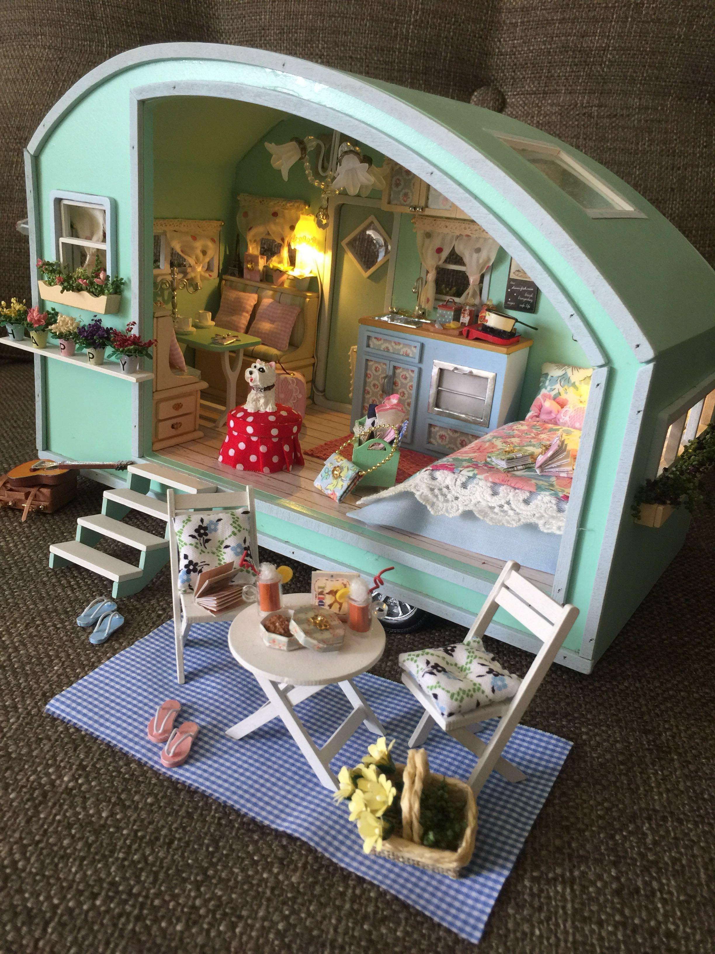 caravan dollhouse