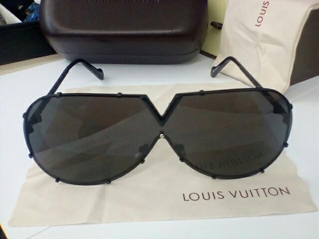 Lv drive deals strass sunglasses