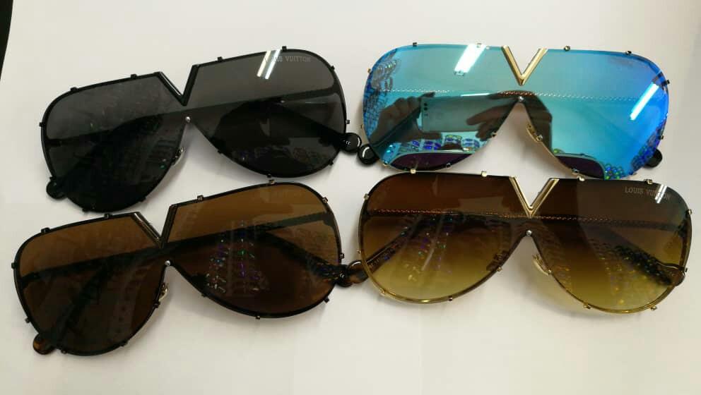 Lv drive deals strass sunglasses