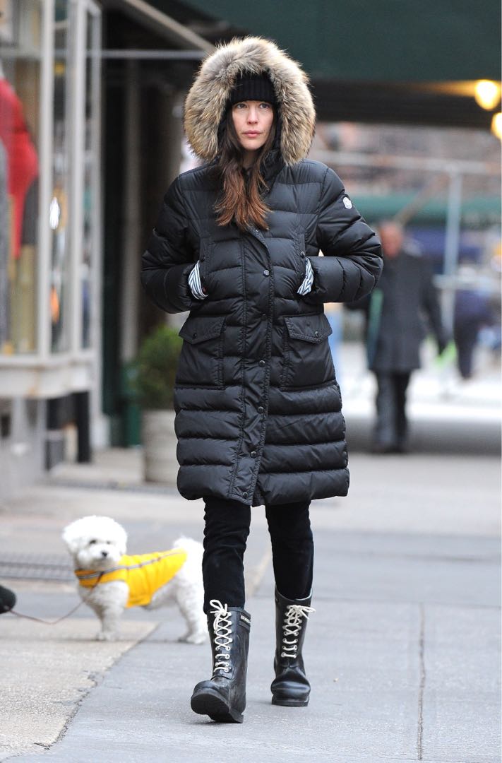 moncler merin 黑色连帽长版羽绒, 名牌精品, 精品衣服 在carousell