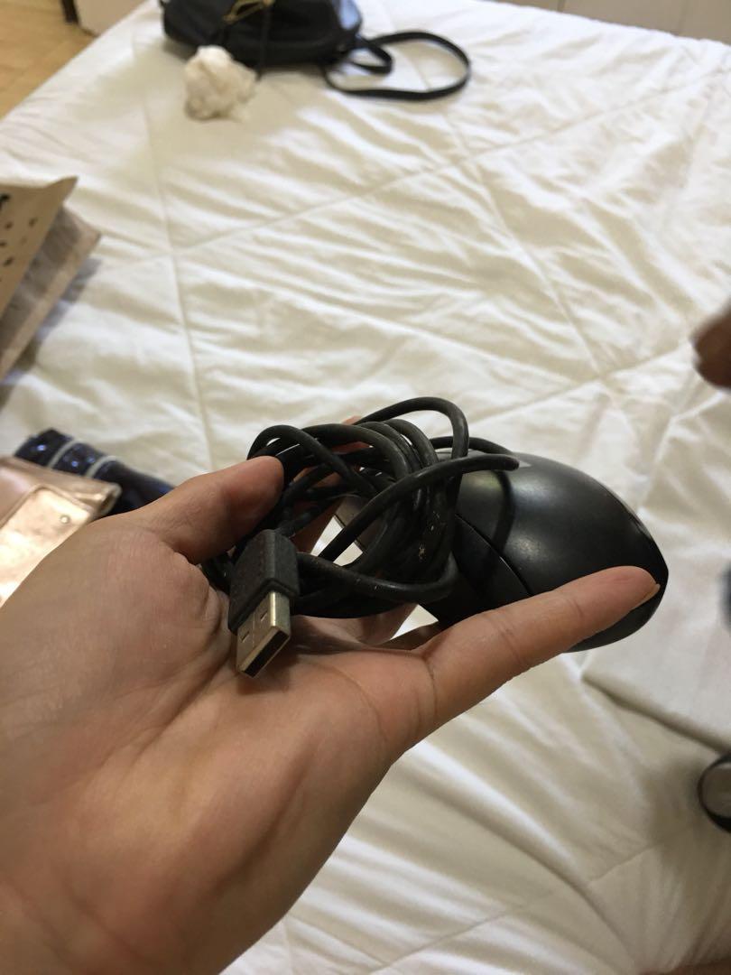 Mouse HP (Category: Mouse & Mousepads) located in San Fernando. Submitted by ladygolfer (Listing ID 201649578, Image 1). Description: Never been used.