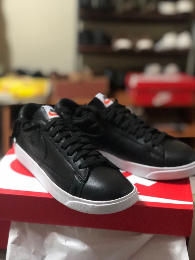 wmns nike court majestic