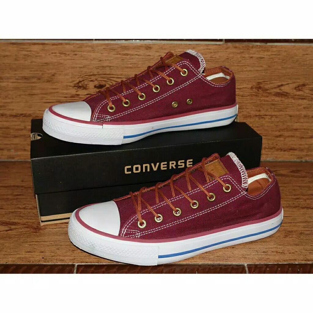 Sepatu Converse Pendek Merah Fesyen Wanita Sepatu Di Carousell