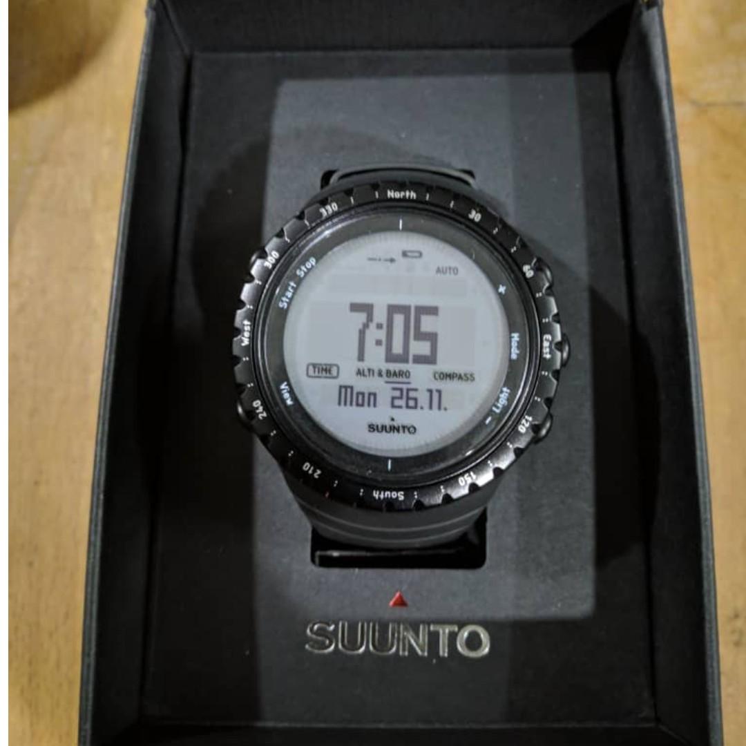 Suunto core regular black ss014809000 on sale