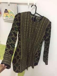 Kebaya moden corak songket sarawak