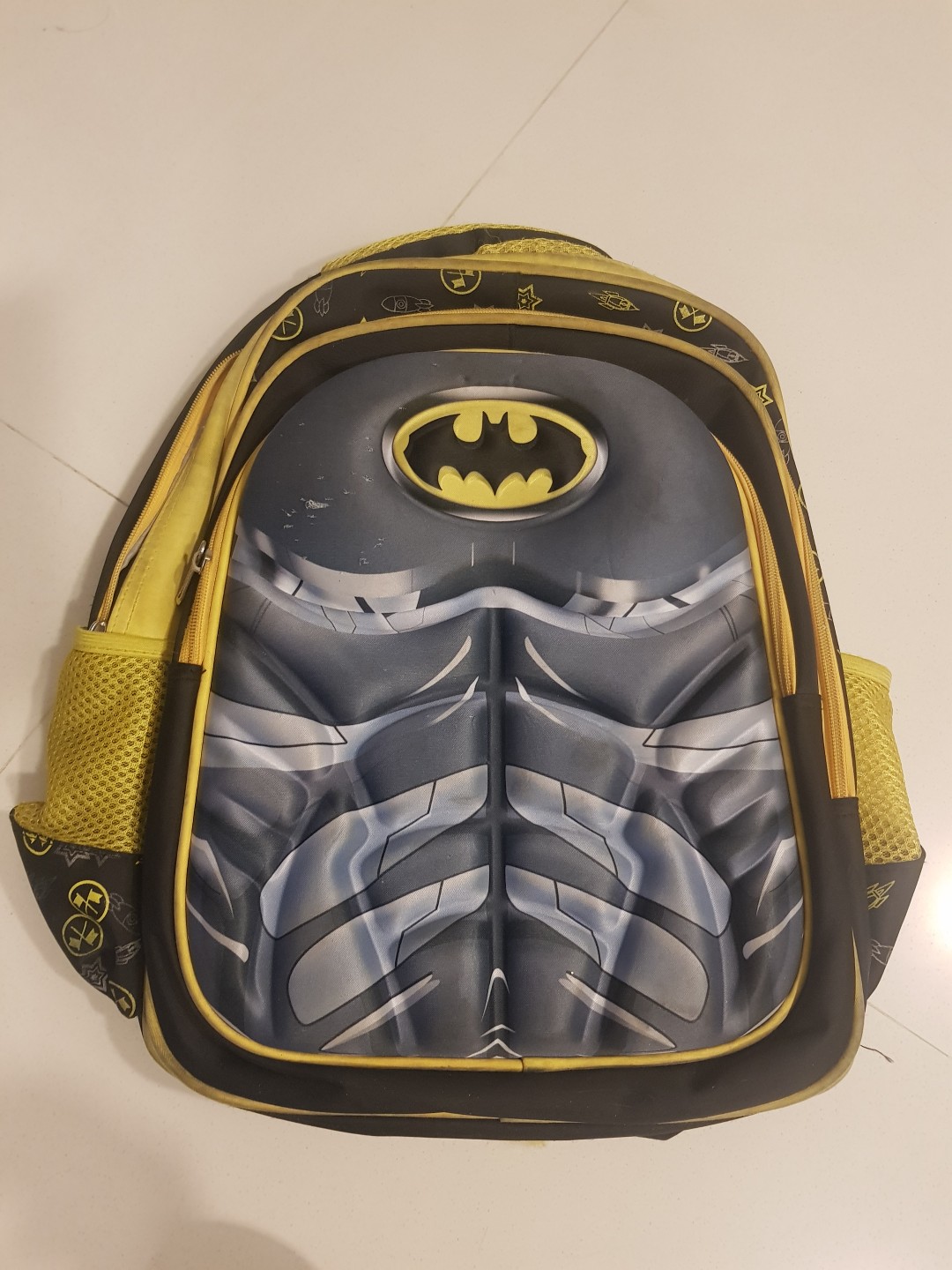 american tourister back pack