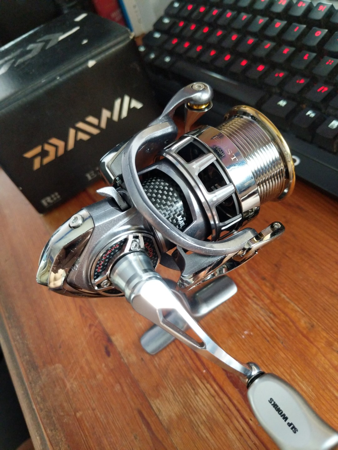 DAIWA EXIST 2506H, Sports Equipment, Fishing on Carousell
