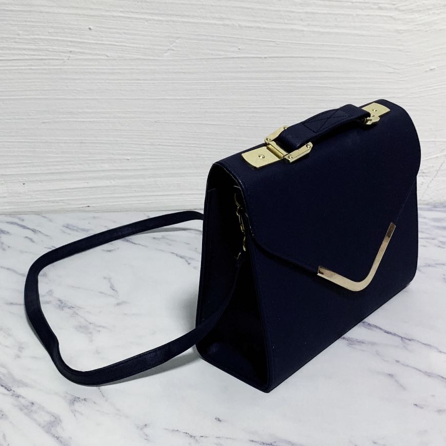 Black korean bag clearance