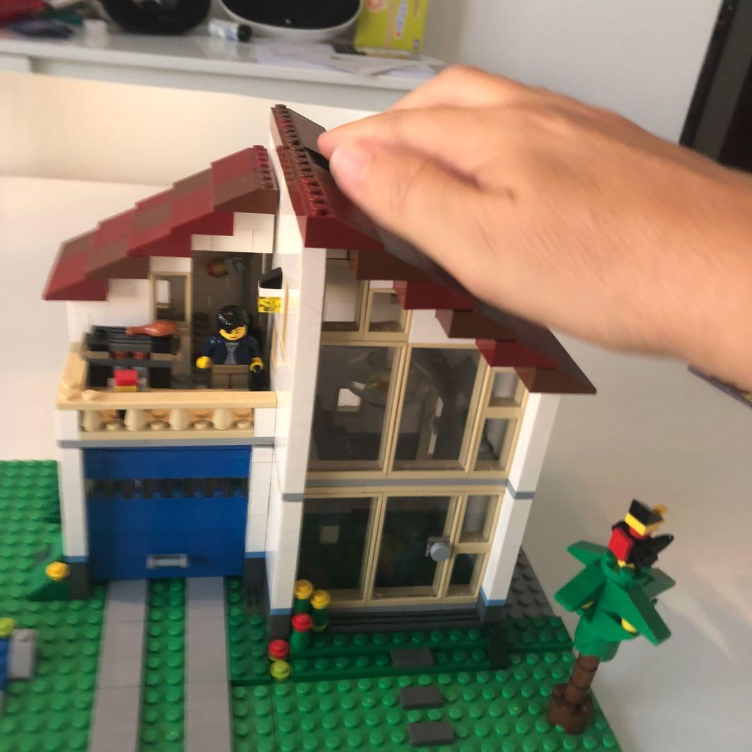 Lego creator store modern house