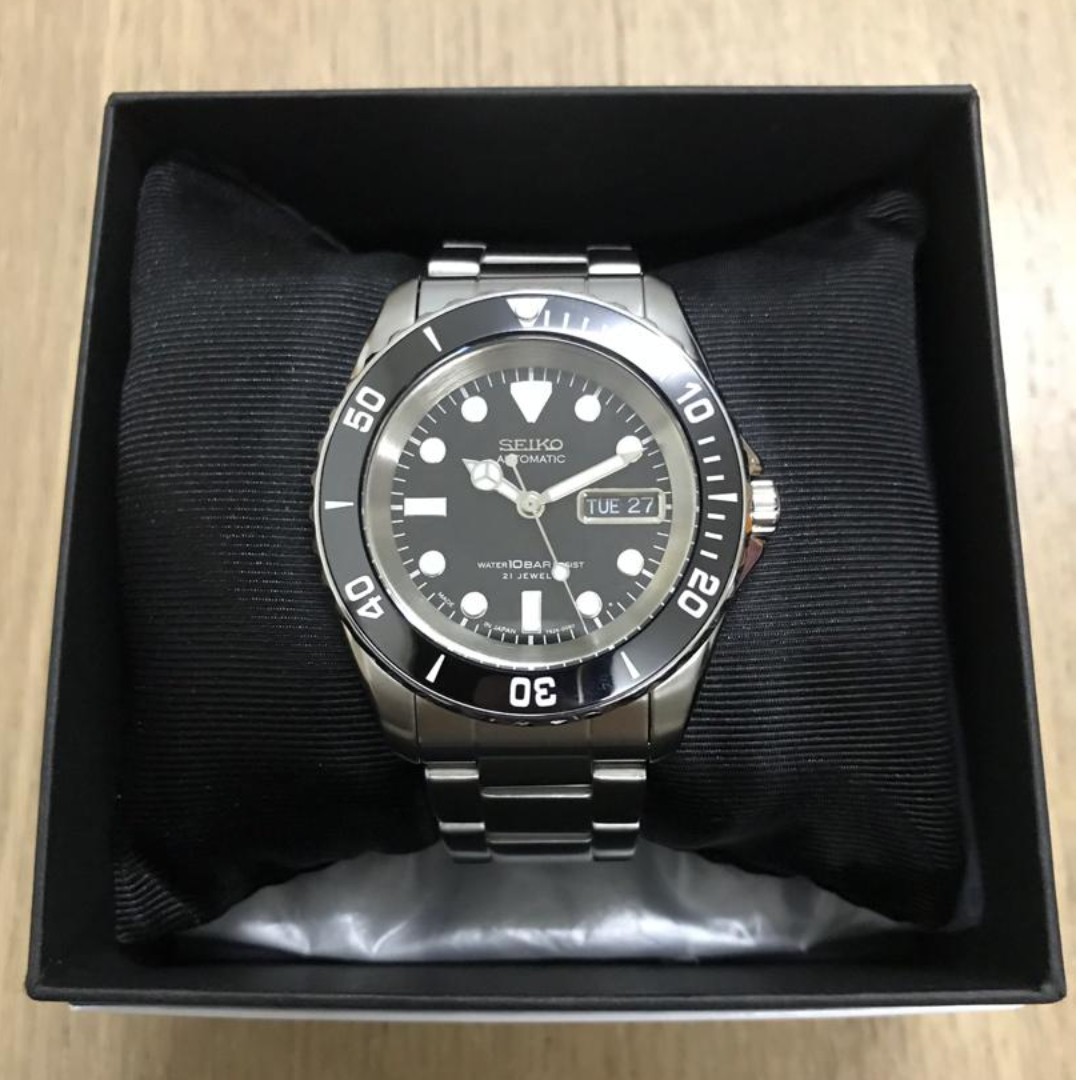 seiko submariner black