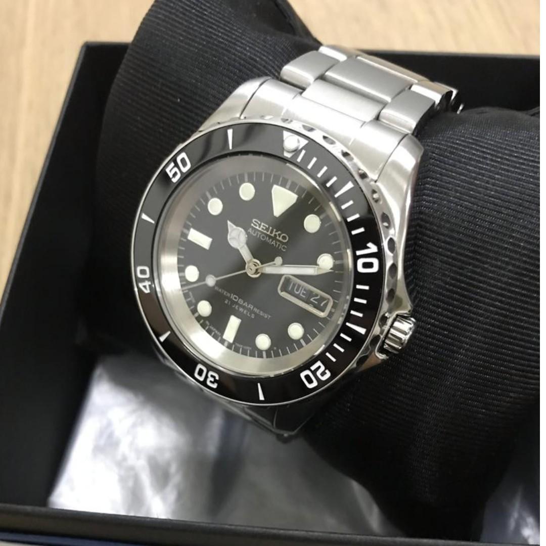 seiko submariner snzf17j1