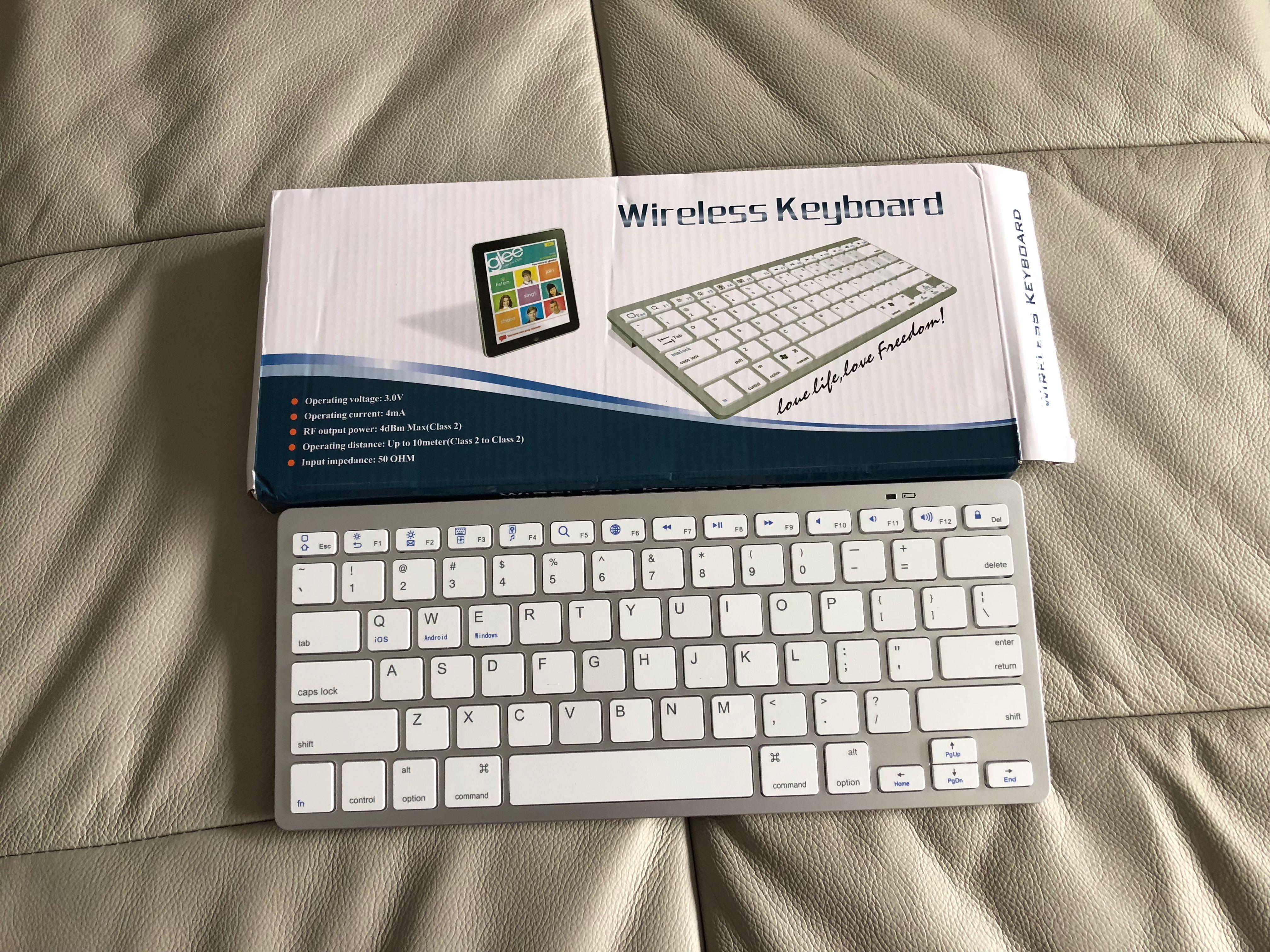 Wireless Keyboard (Category: Computer Keyboard) located in Singapore. Submitted by fun_collection (Listing ID 201756830, Image 2). Description: BK3001 Mini Wireless Bluetooth White Keyboard For Mac And IPad.