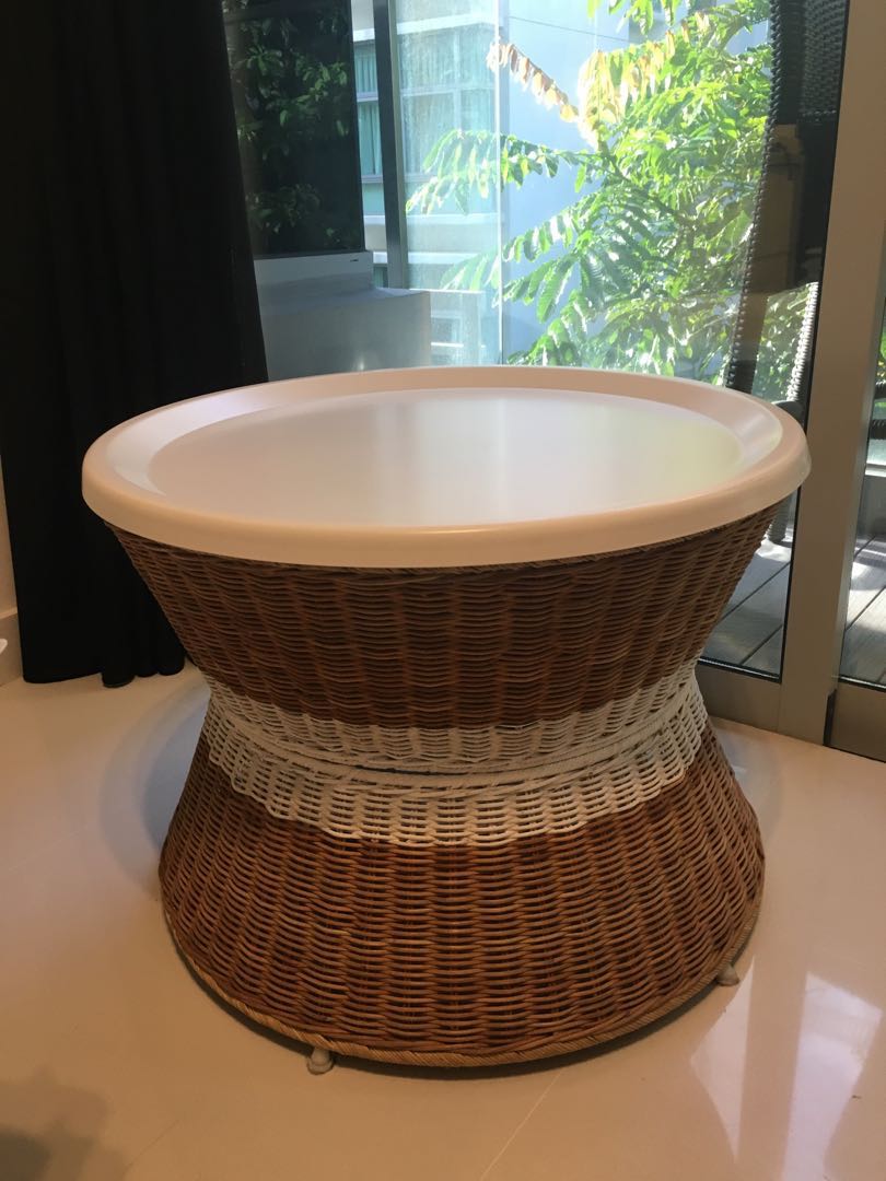 Beautiful Scandinavian Coffee Table With Storage Furniture Tables Chairs On Carousell