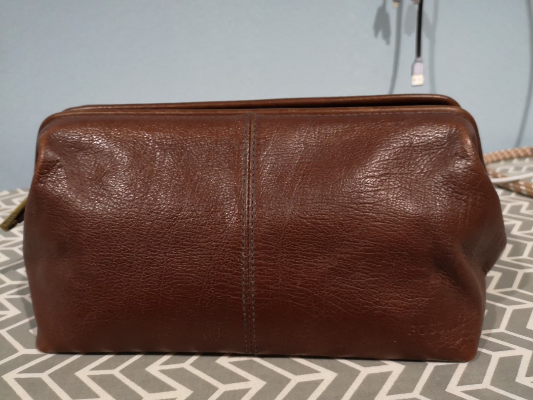Fossil clearance clutch bag