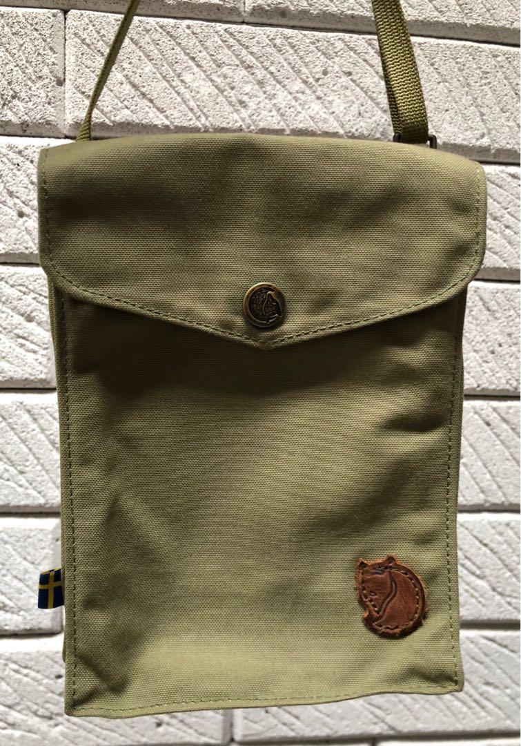 Fjallraven Pocket Sling Bag, Fesyen 