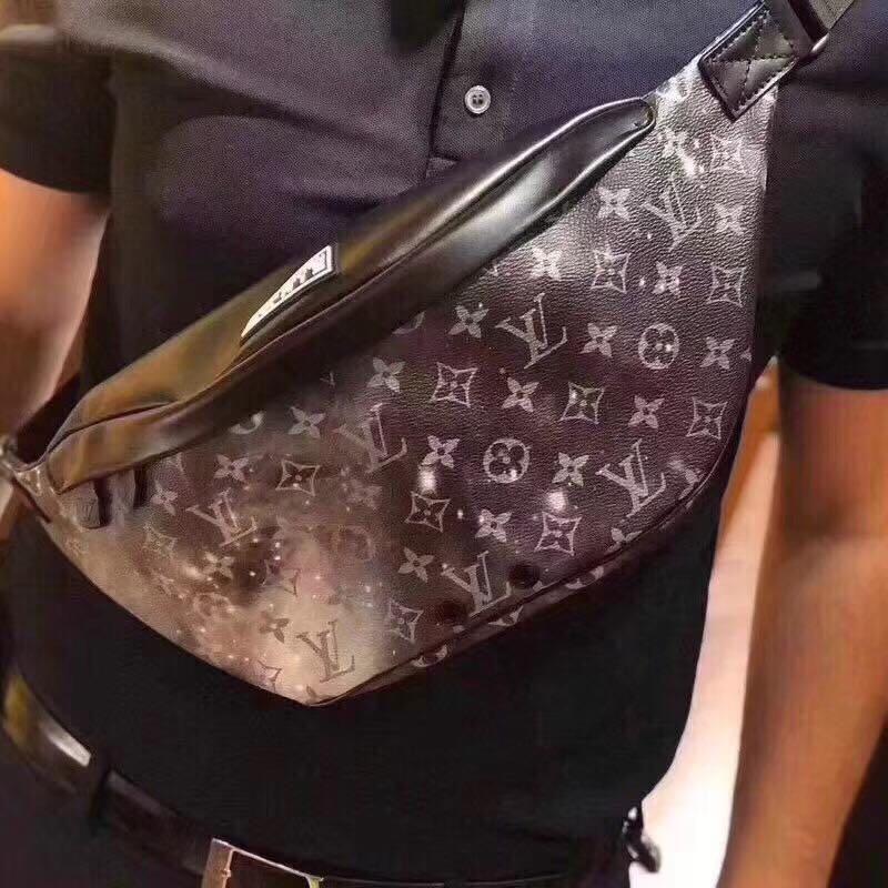 Louis Vuitton Belt bag (Category: Luxury Bags & Wallets) located in Manila. Submitted by mylittlewardrobe88 (Listing ID 201994751, Image 2). Description: .
