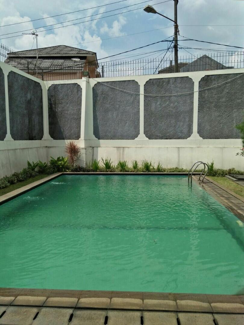 Rumah Mewah Murah Jarang Ada Dengan Kolam Renang Di Pesona Khayangan Depok Terletak Di Pusat Kota
