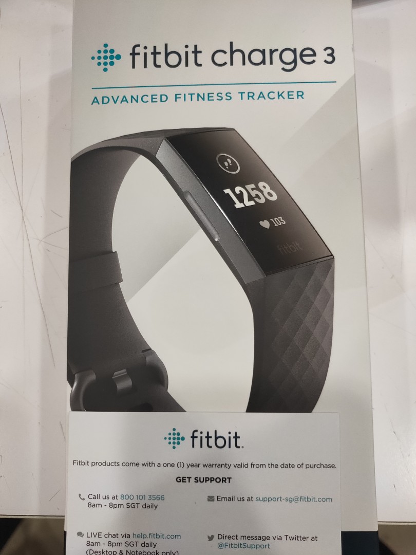Selling BNIB Fitbit Charge 3 