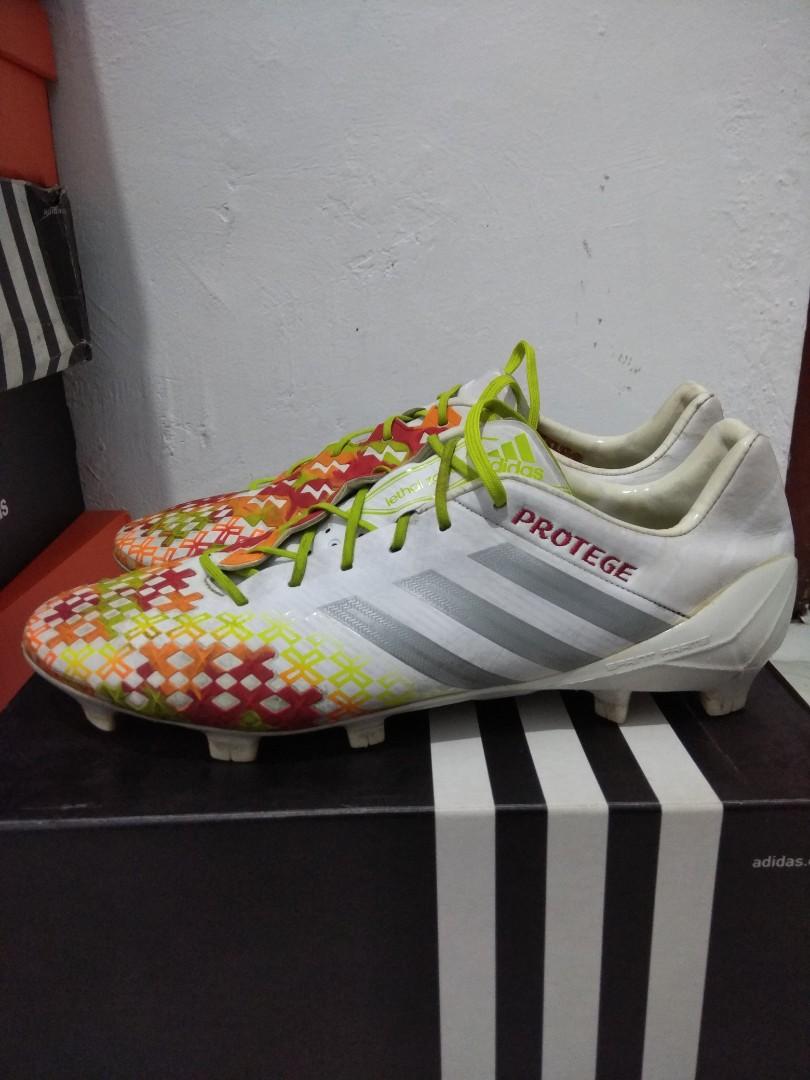 Sepatu Bola Adidas Predator Lethal 
