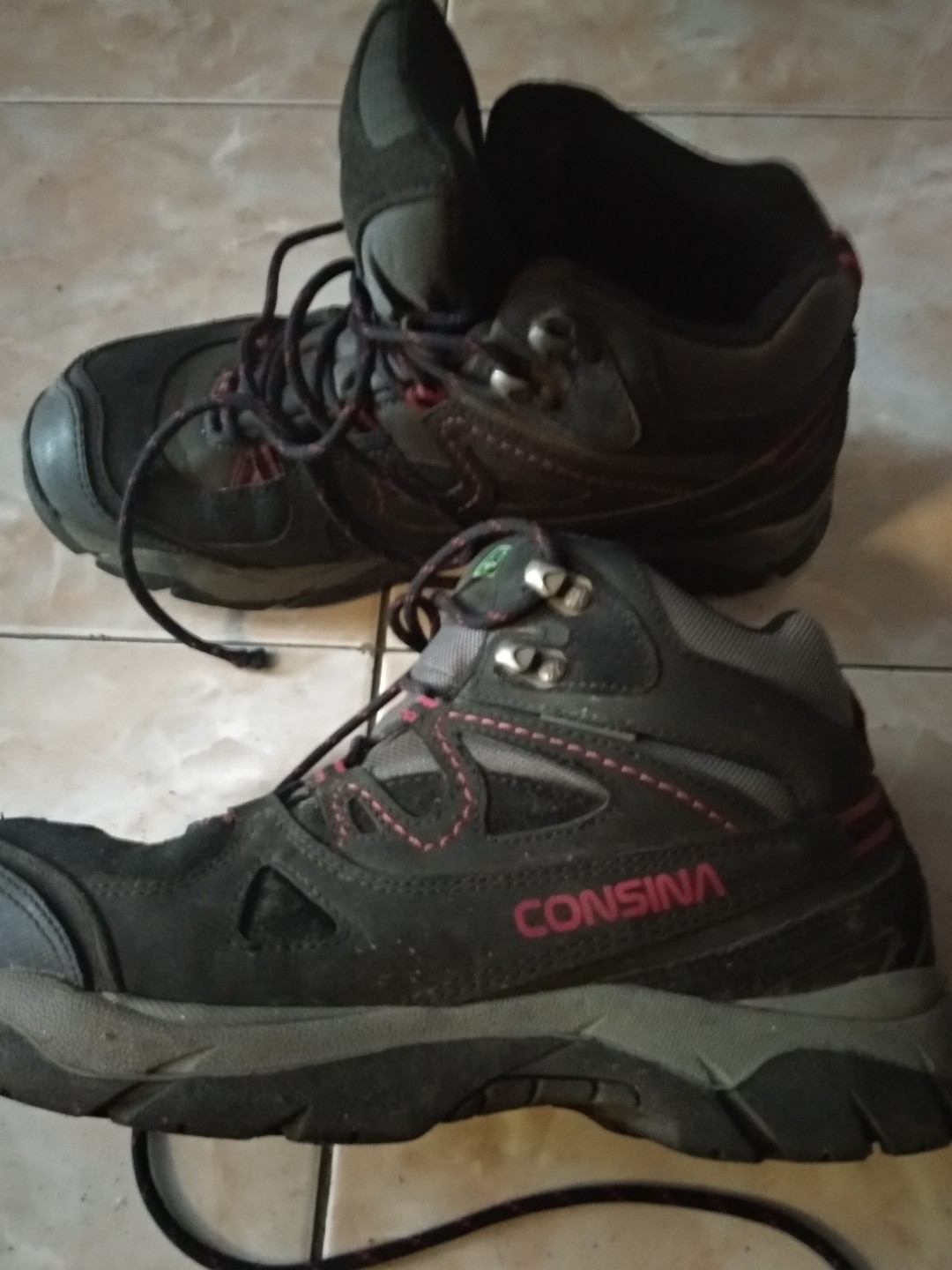 Sepatu Hiking Consina Waterproof Fesyen Pria Sepatu Sepatu Boot Di Carousell