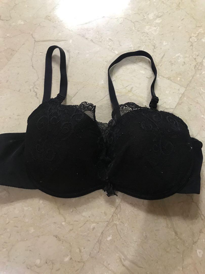 Sorella Black Lacy Wireless Bra (B70)& Seamless Lacy Panty(EL) Set, Women's  Fashion, New Undergarments & Loungewear on Carousell