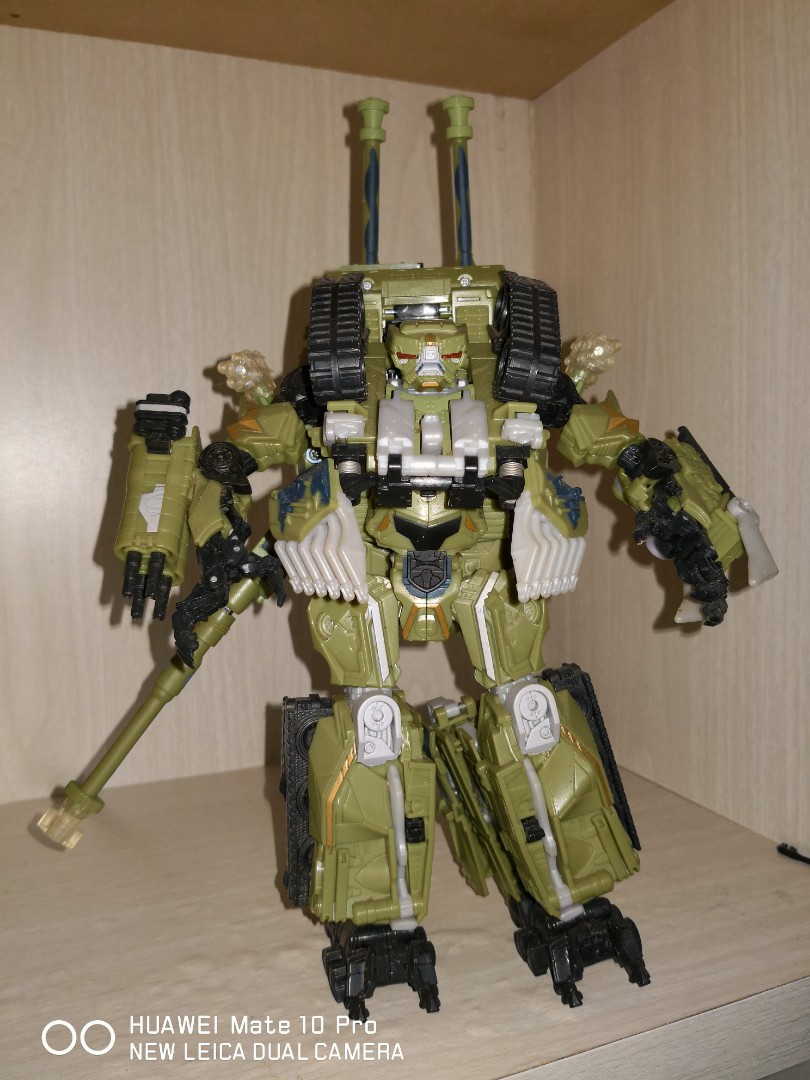 Transformer Leader class BRAWL movie series, Hobbies & Toys