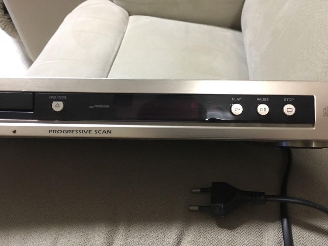 Yamaha DVD player DVDS550, TV & Home Appliances, TV & Entertainment