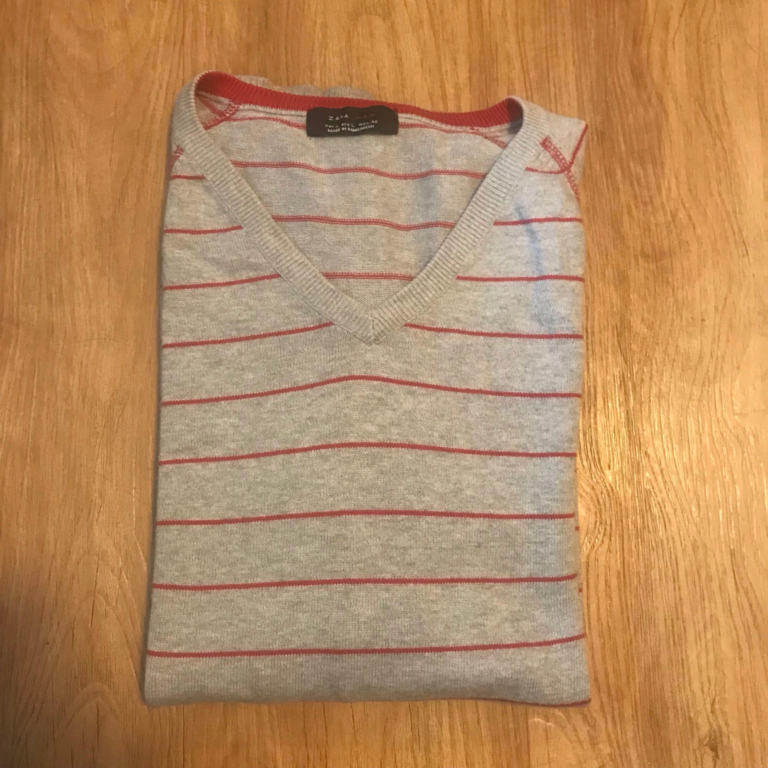 ZARA Sweat Shirt/Jumper (Category: Tshirts & Polo Shirts ) located in Mandaluyong City. Submitted by timtamaussie (Listing ID 192632928, Image 1). Description: This is a Pre loved item Well looked after In excellent condition Make an offer now before its gone #carousweldo.