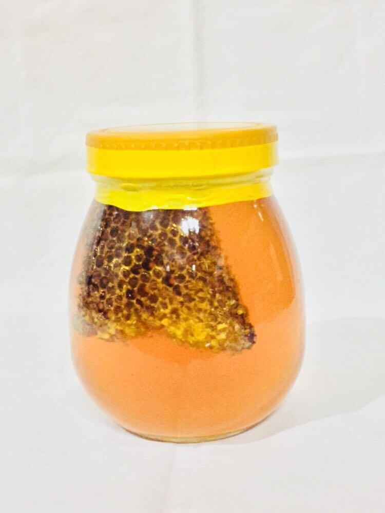100% pure honey, Food & Drinks, Packaged & Instant Food on Carousell