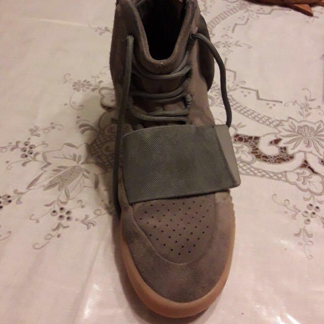 Fake yeezy 750 for sale hot sale