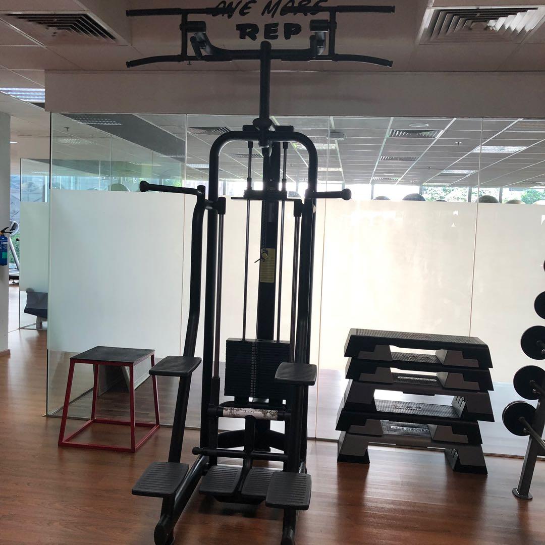 Assisted Pull Up - Technogym, Sports, Weights & Gym Equipment on Carousell Assisted Pull Up - Technogym, Sports, Weights & Gym Equipment on Carousell