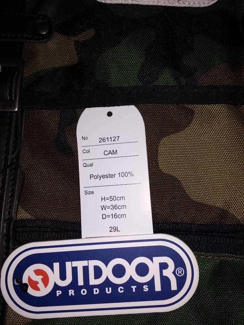 Backpack (Category: Backpacks) located in Singapore. Submitted by richdebb (Listing ID 202065568, Image 3). Description: Quick fire sale.
