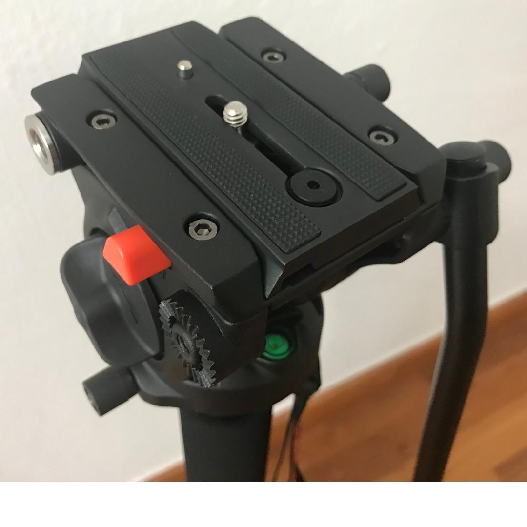 Yunteng VCT-288 Camera Monopod Fluid Pan Head Unipod Holder For Canon Nikon And All DSLR With 1/4" Mount - 44 - View #5