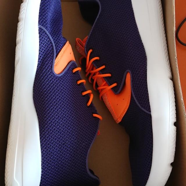 Jordan Eclipse （分類：波鞋）位於 Hong Kong。 由 west24 提交（商品編號 202089172，圖片 1）。簡介： 極少著 幾乎全新 US10 44。