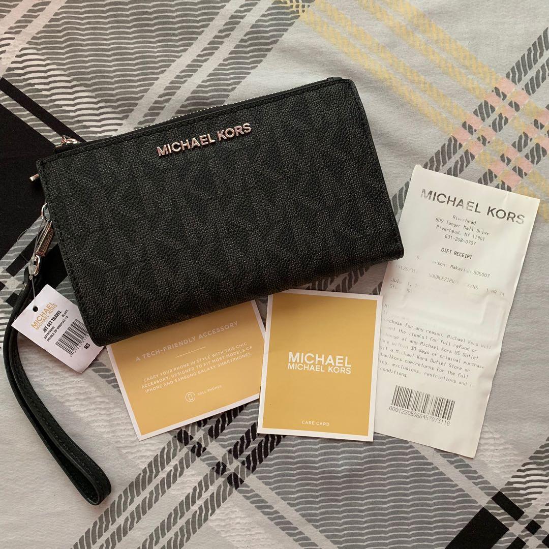 Michael Kors Double Zip Wallet/Wristlet, Luxury, Bags & Wallets on Carousell