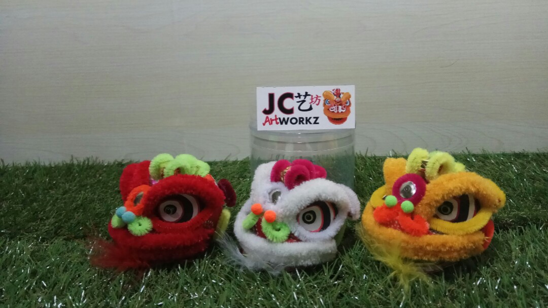 mini lion dance toy