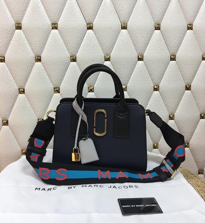 Marc jacobs little outlet big shot sale