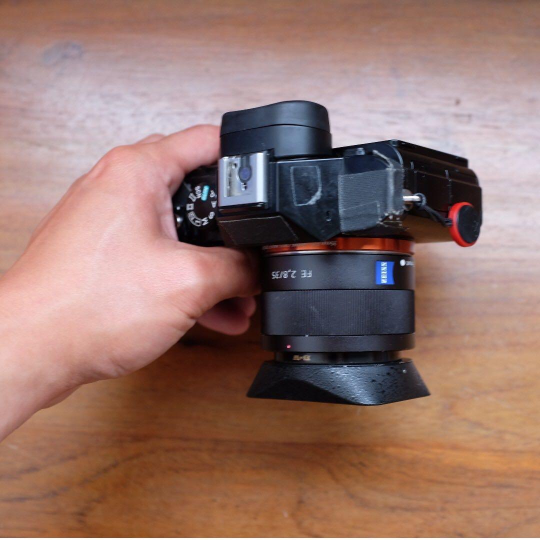 Sony Zeiss 35mm f/2.8 ZA, Photography, Cameras on Carousell