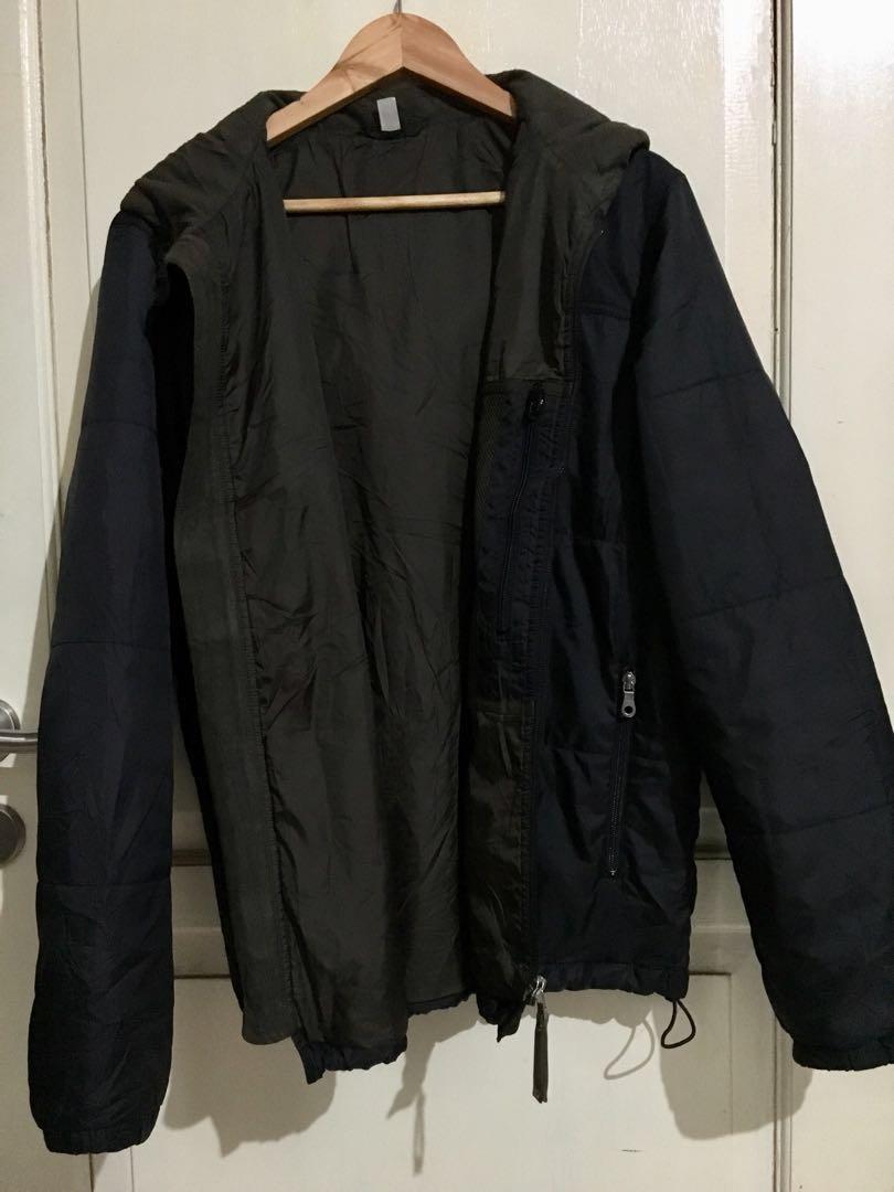 Uniqlo shop parachute jacket
