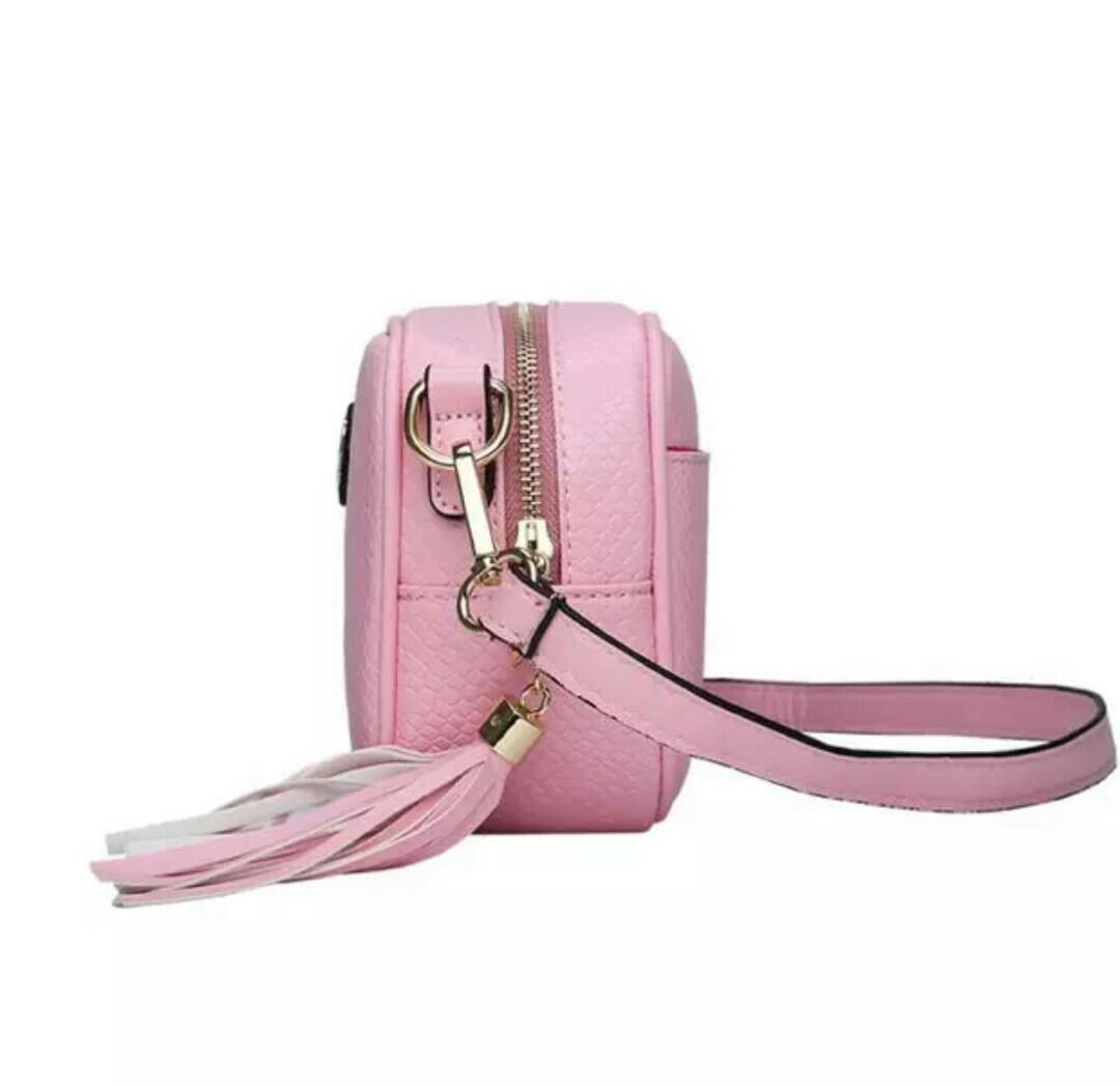 Crossbody bag VICTORIA'S SECRET Pink in Synthetic - 17710401