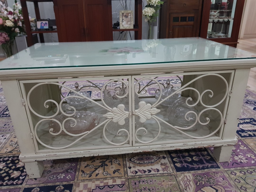 Victorian coffee table, Furniture & Home Living, Furniture, Tables